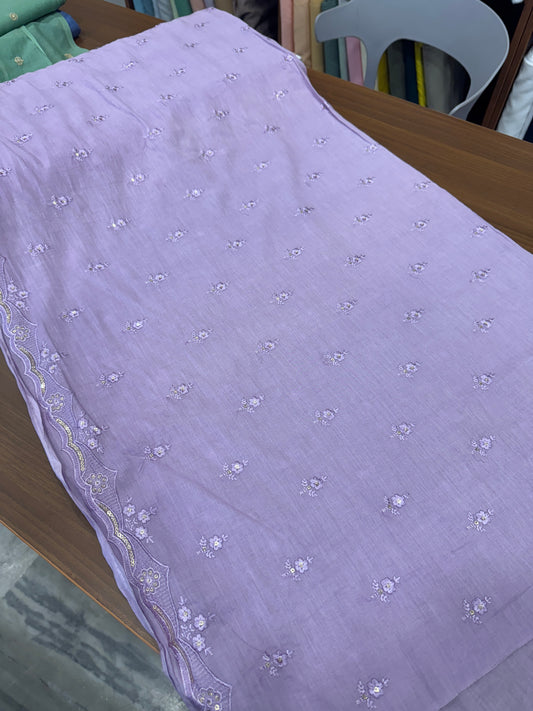 Mulcotton embroidery with scallop border