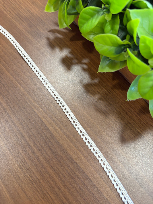 Crochet lace scalop dyeable