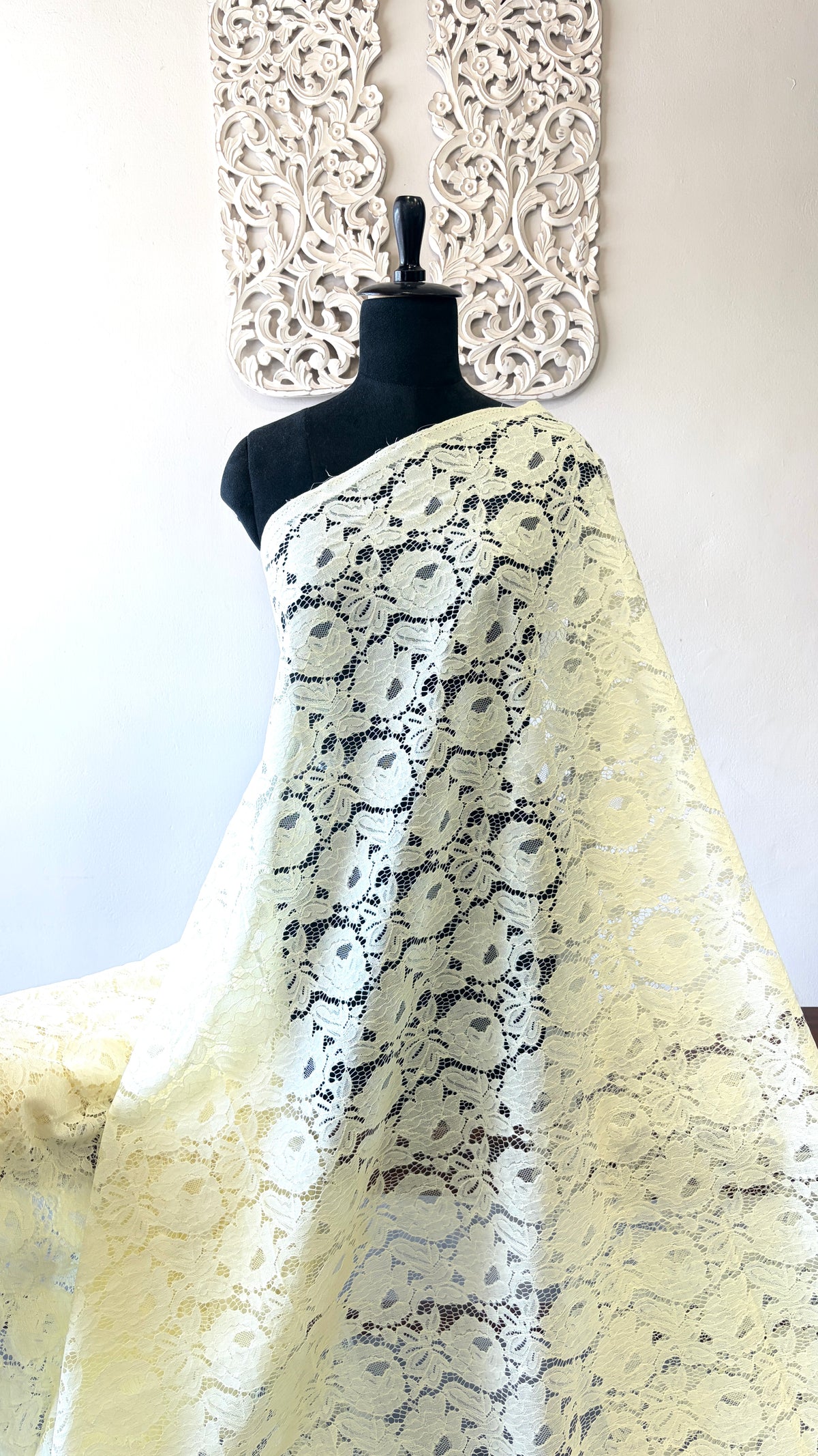 Raschel net fabric butter yellow