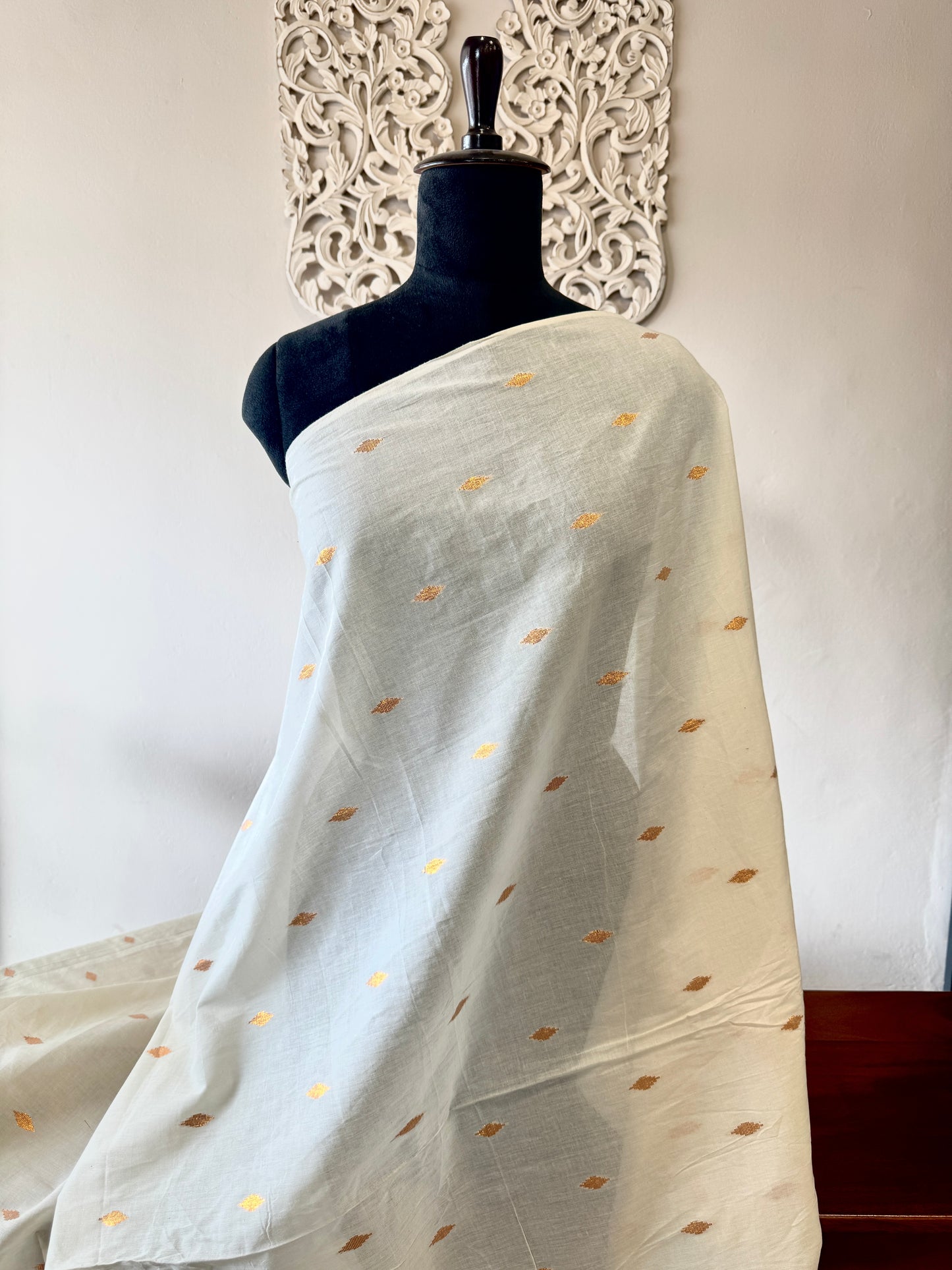 Dyeable cotton with copper zari weave