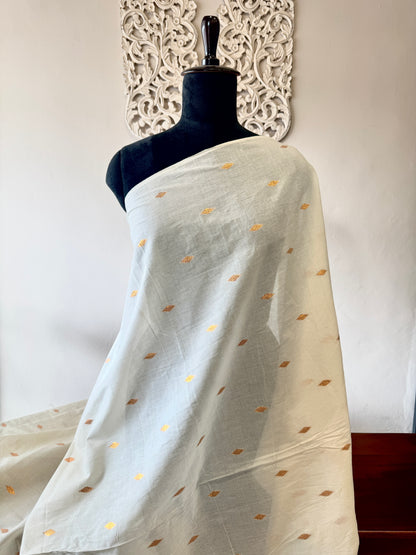 Dyeable cotton with copper zari weave