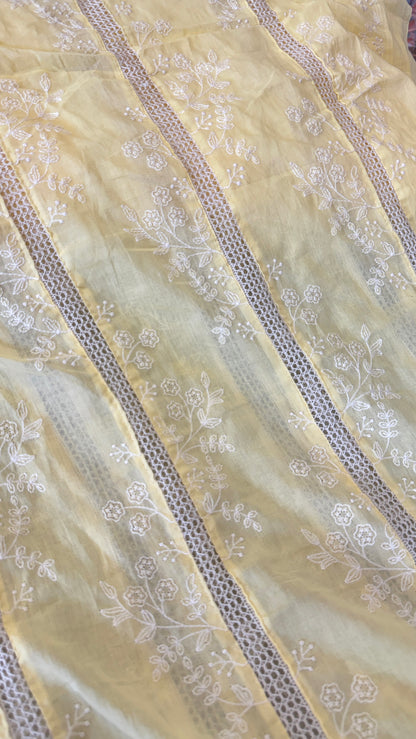 Mulcotton embroidery with crochet lace