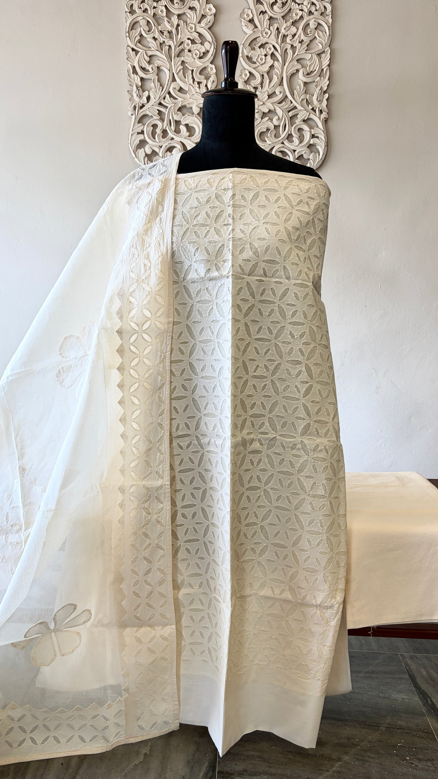 Cotton Applique suit set Cream color