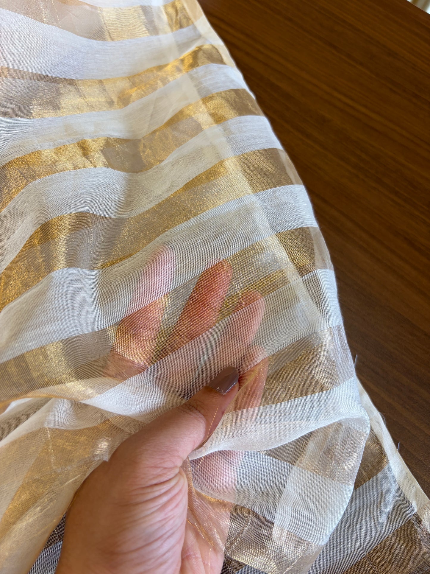 Pure tissue silk stripe