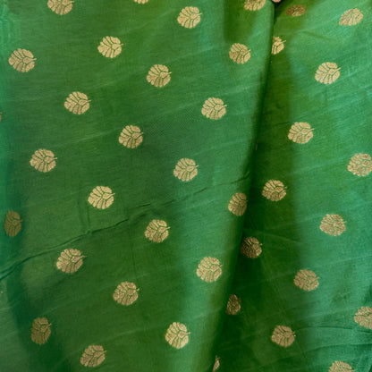 RUSSIAN SILK WITH ZARI BUTTA