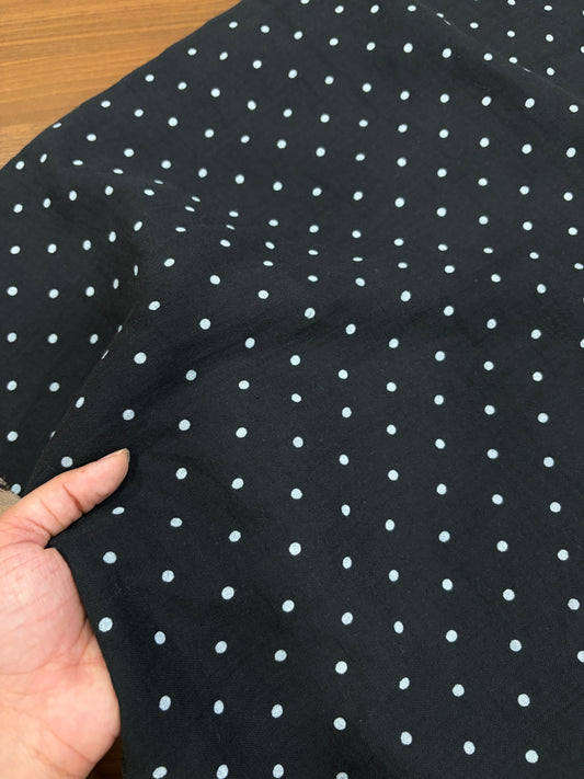 Printed double gauze muslin with polka